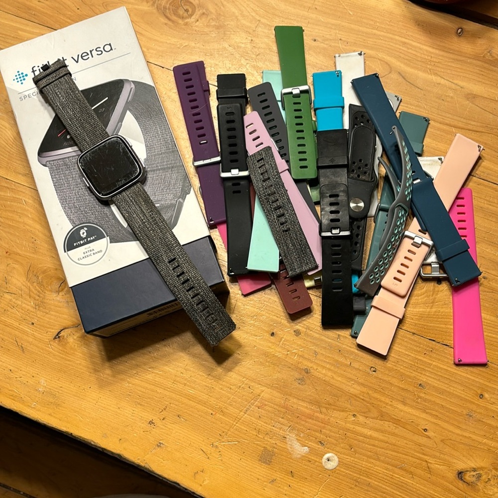 Fitbit Versa special addition